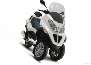 Piaggio MP3 Hybrid